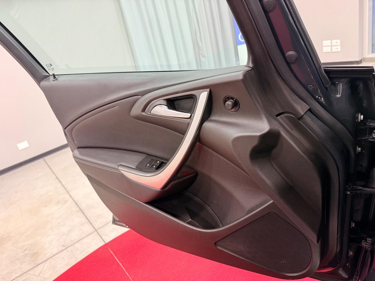 Opel Astra 2.0 CDTI 165CV 5 Porte Cosmo
