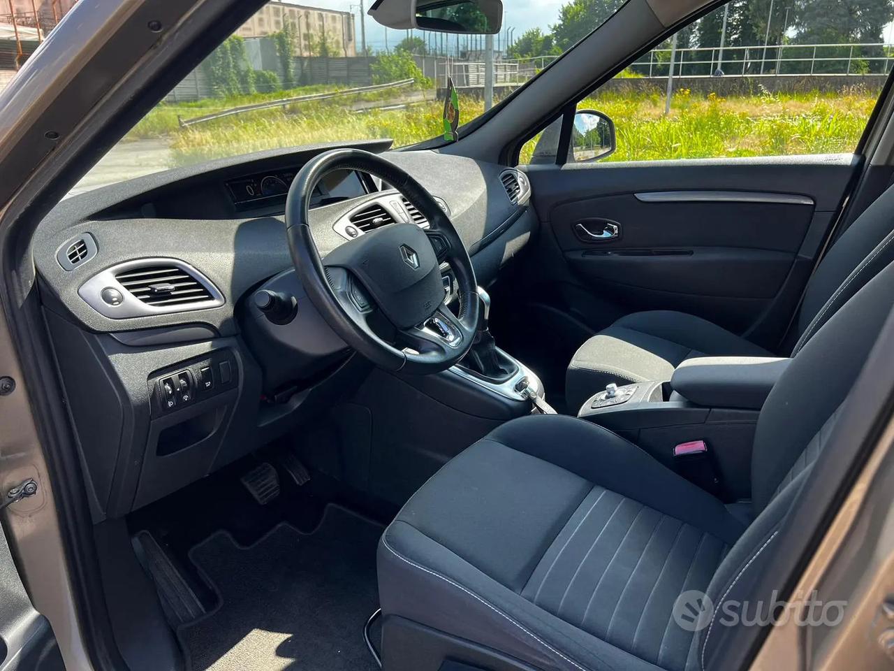 RENAULT SCENIC CAMBIO AUTOMATICO 12 MESI GARANZIA