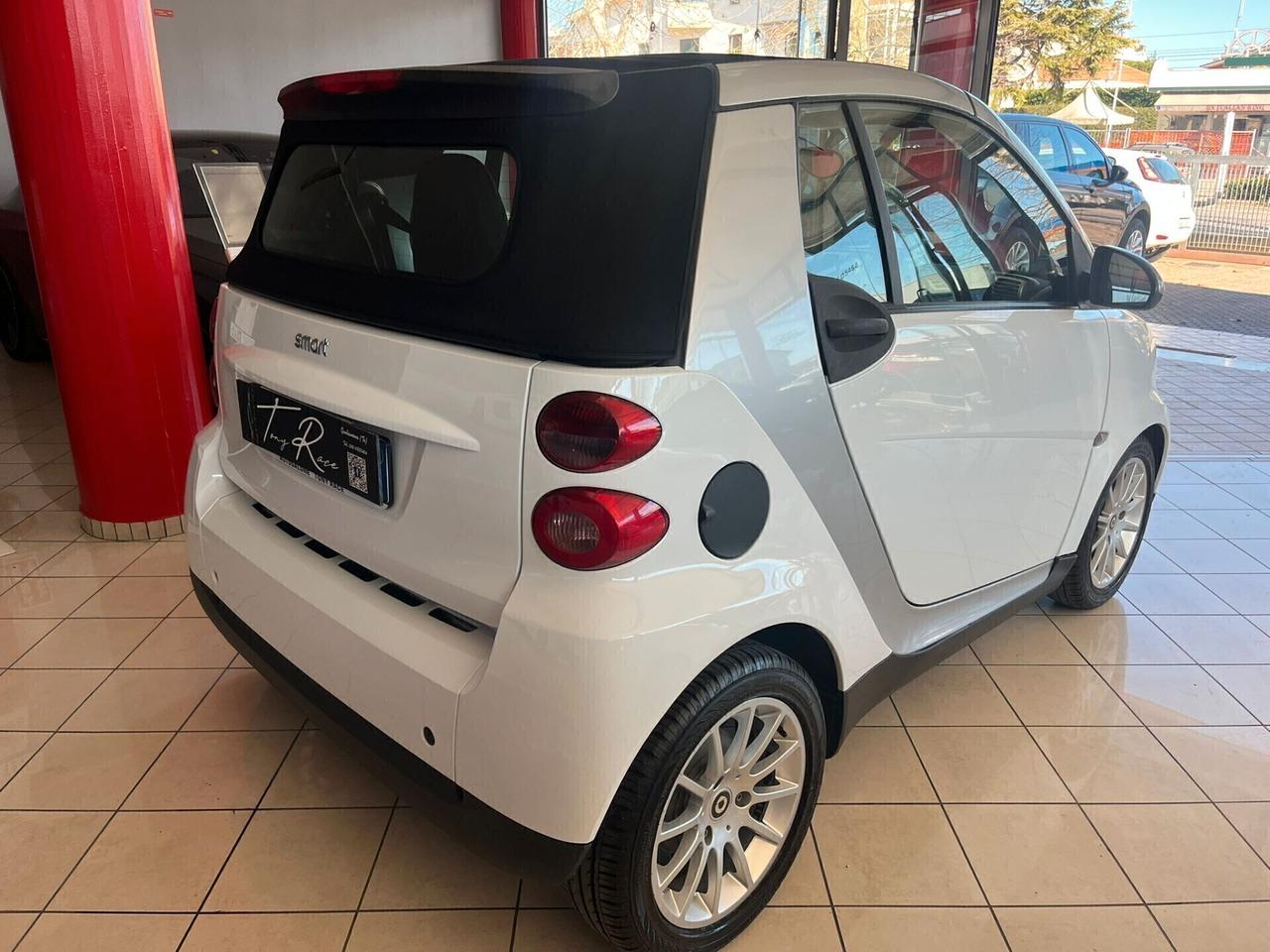 Smart ForTwo 1000 52 kW Cabrio limited two