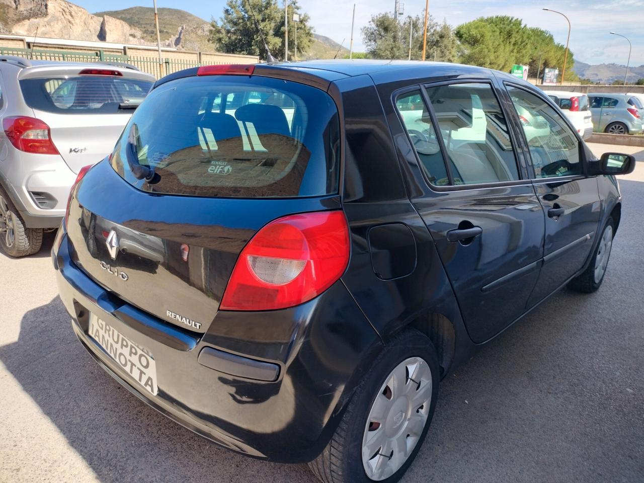 RENAULT CLIO 1.5 DCI 65 C.V. UNICO PROPRIEATARIO