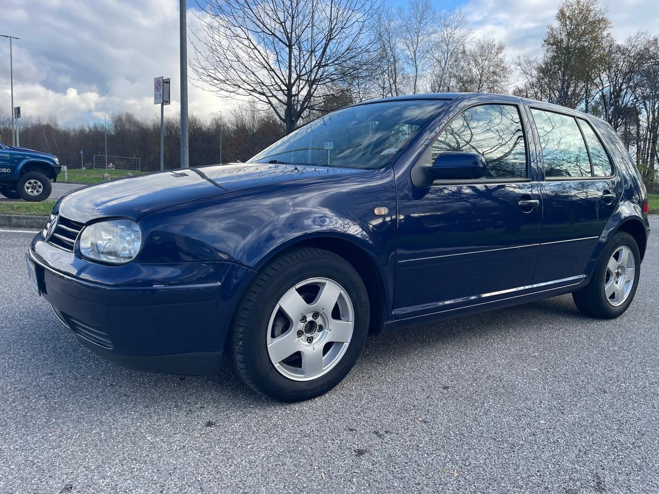 Volkswagen Golf 1.6 cat 5 porte Comfortline*Neopatentati*Cerchi*