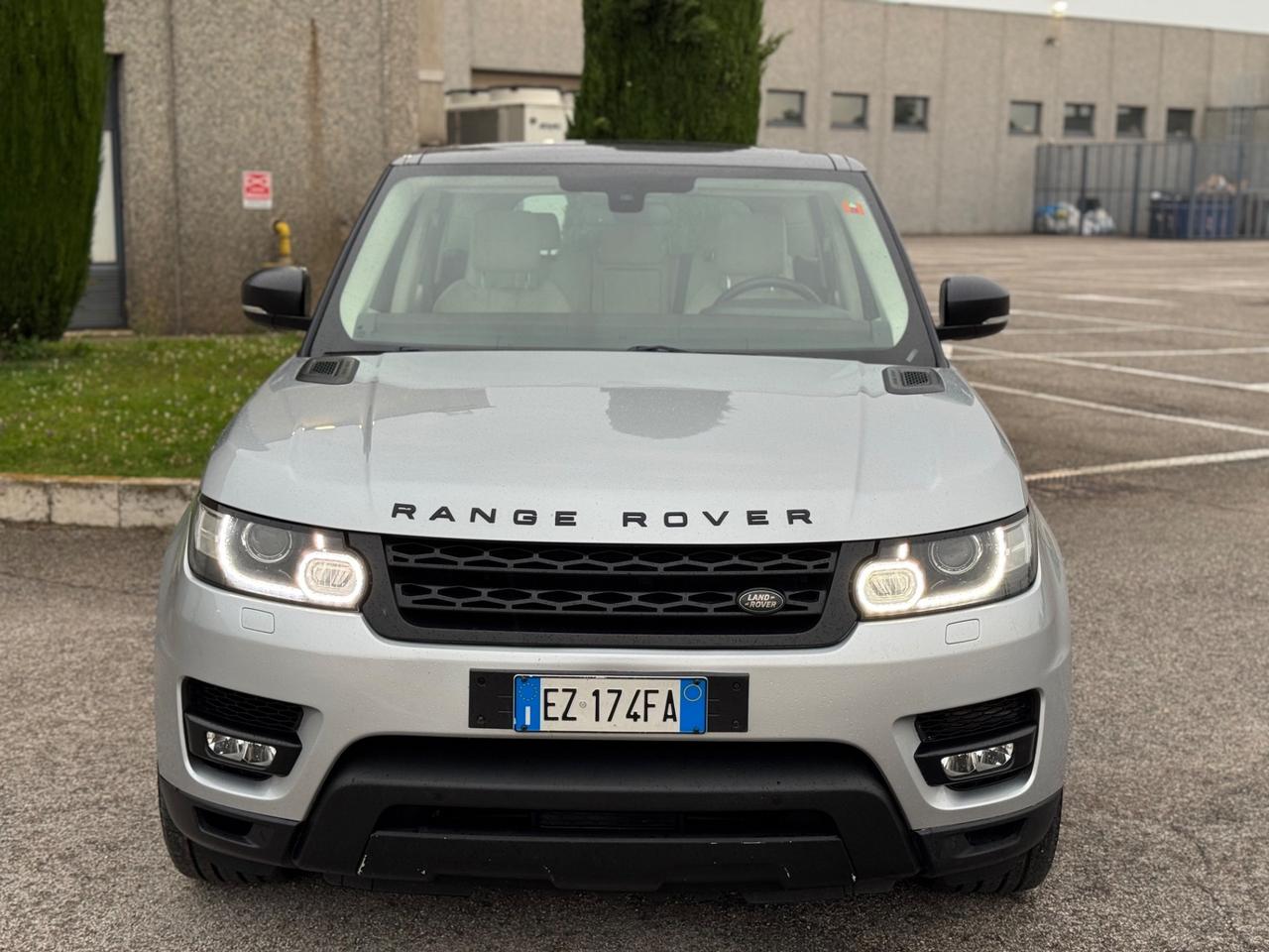 Land Rover Range Rover Sport 3.0 TDV6 HSE Dynamic