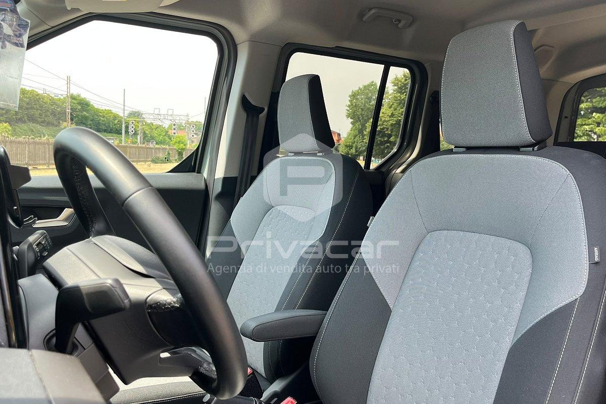 FORD Tourneo Courier 1.0 EcoBoost Titanium