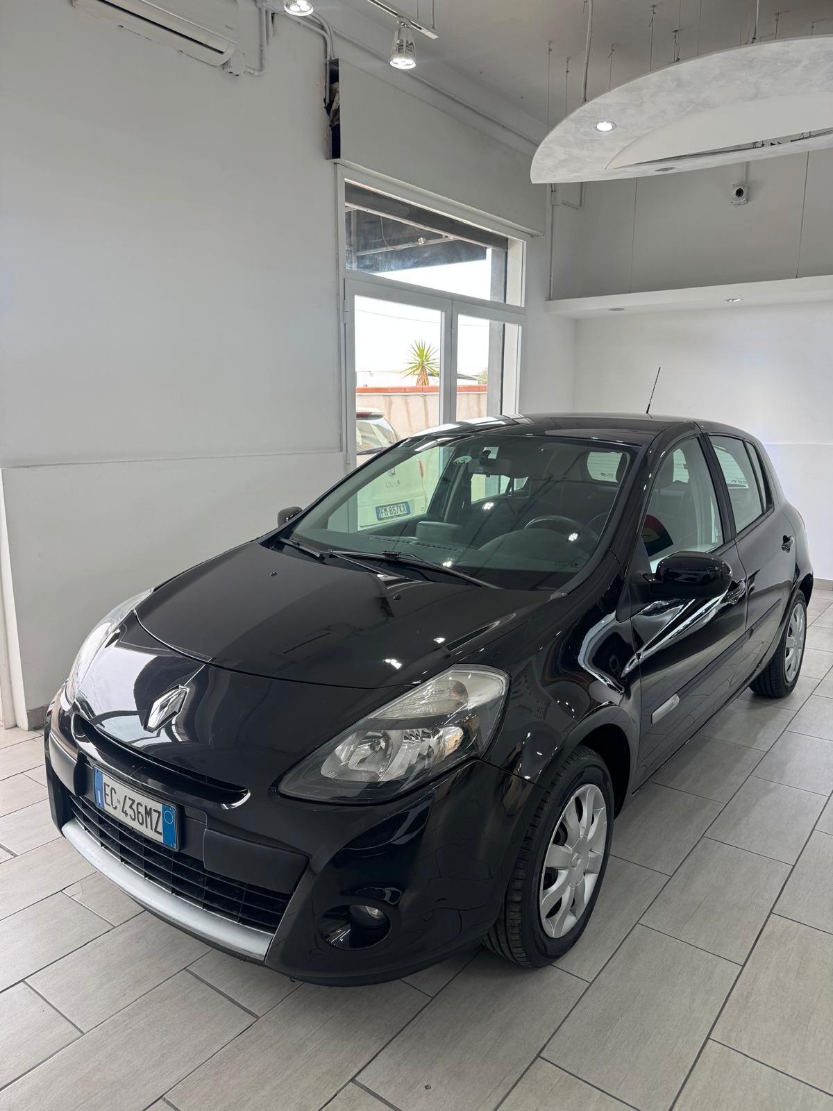 Renault Clio 1.2 16V 5 porte Luxe