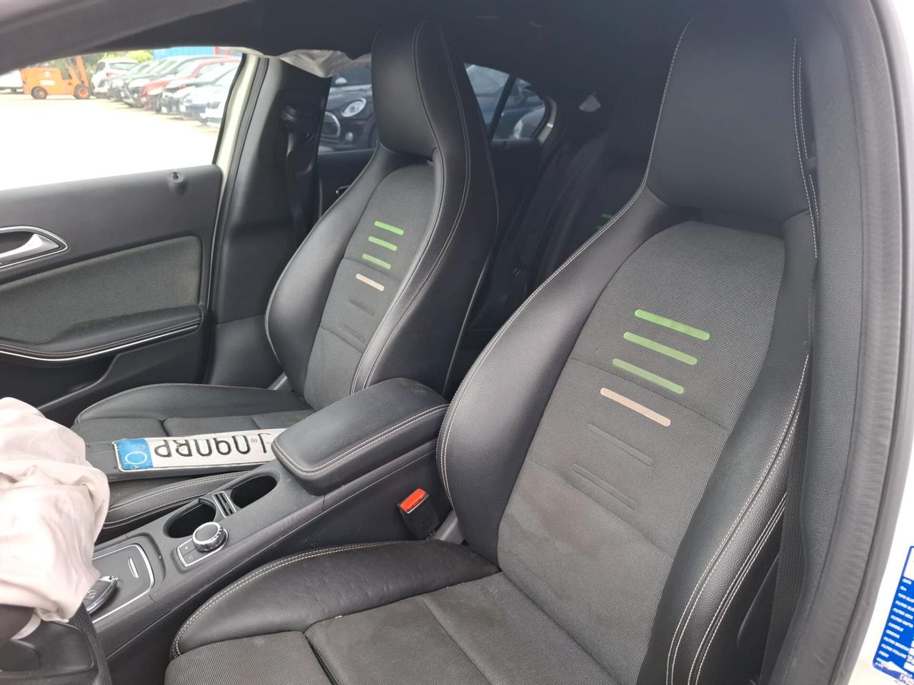 Mercedes-benz A 160 d auto - SINISTRATA