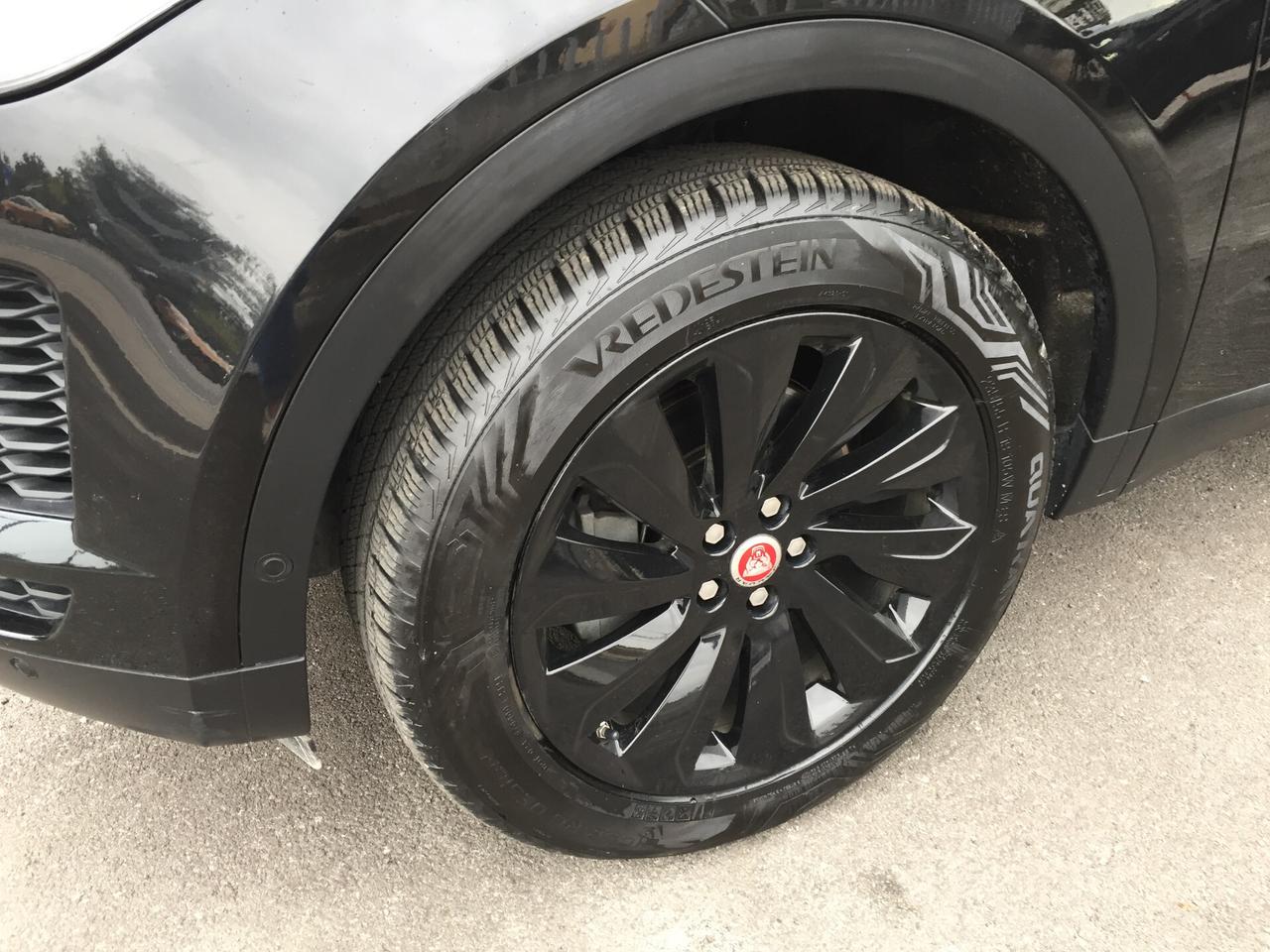 Jaguar E-Pace 2.0D 180 CV AWD aut. First Edition