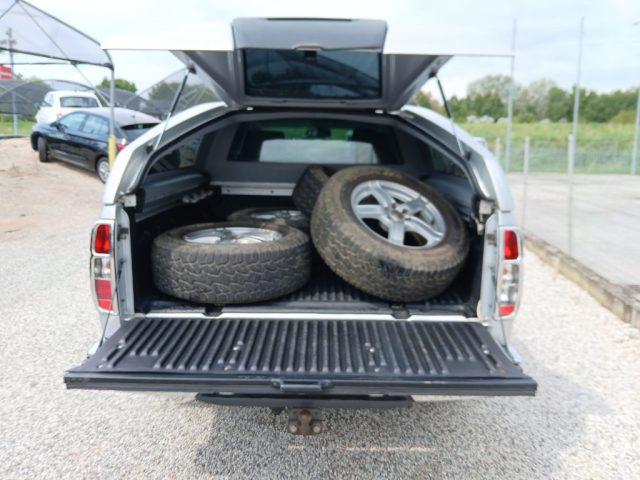 NISSAN Navara 2.5 dCi 4 porte Double Cab LE N1 - Gancio HArd Top