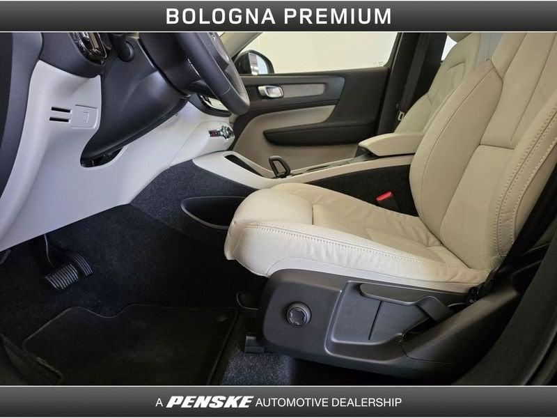 Volvo XC40 XC40 B3 automatico Core