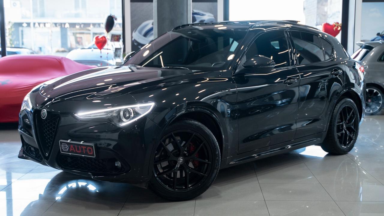 Alfa Romeo Stelvio VELOCE 2.2 Ti Q4 210 CV 20" TETTO CARBON AUTO XENON FULL OPTIONAL
