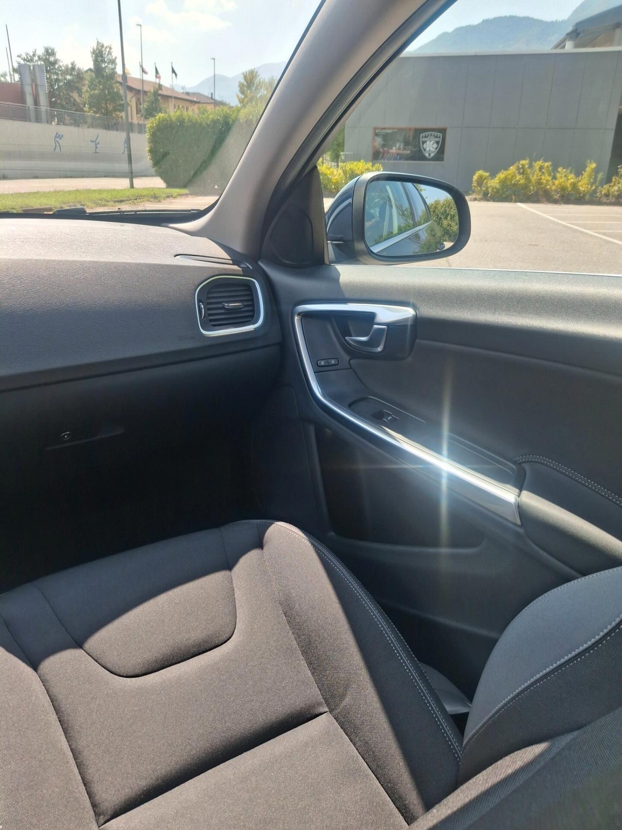 Volvo S60 D4 Geartronic Kinetic