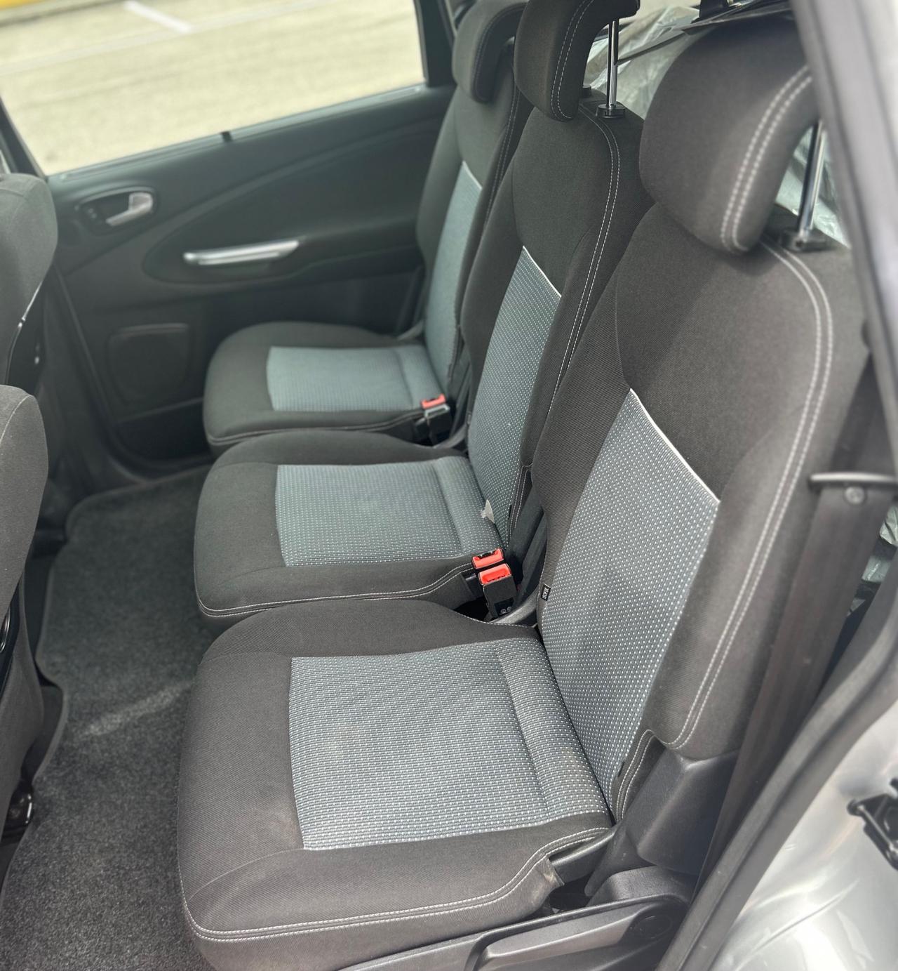 Ford Galaxy 2.0 TDCi Titanium 7 Posti PERFETTA