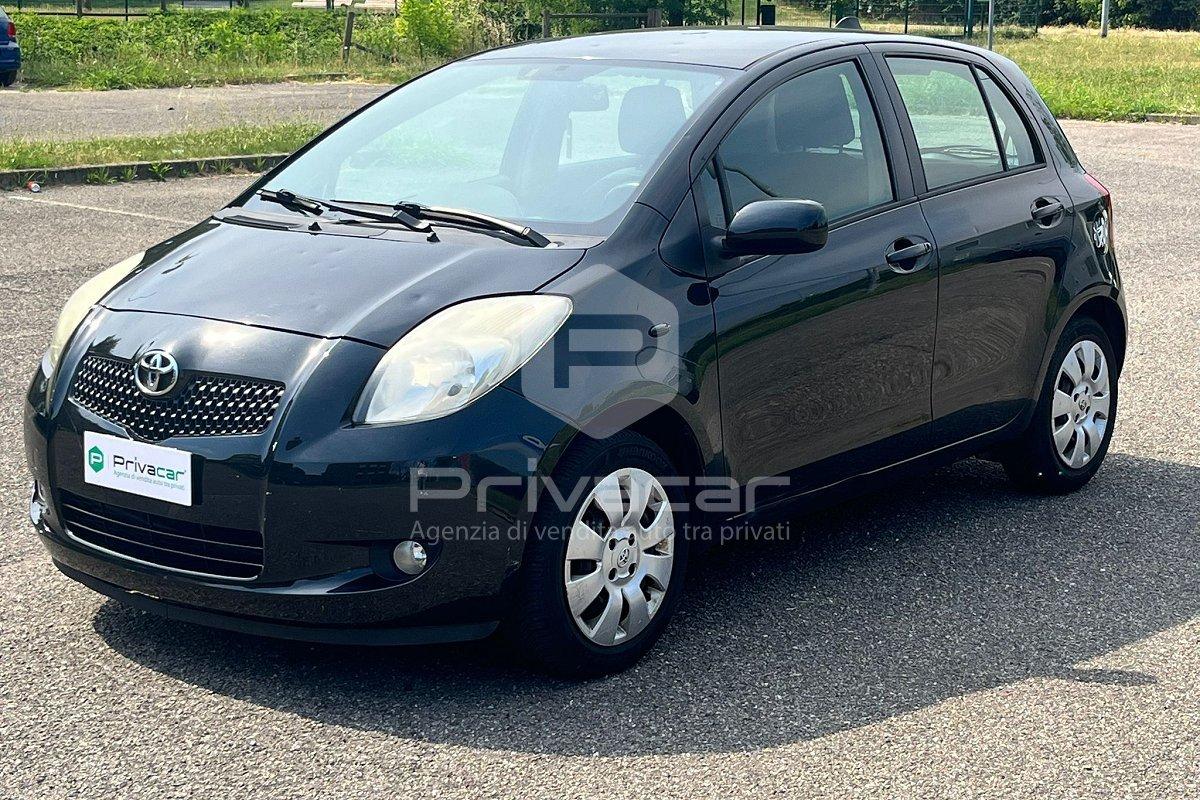 TOYOTA Yaris 1.0 5 porte Sol