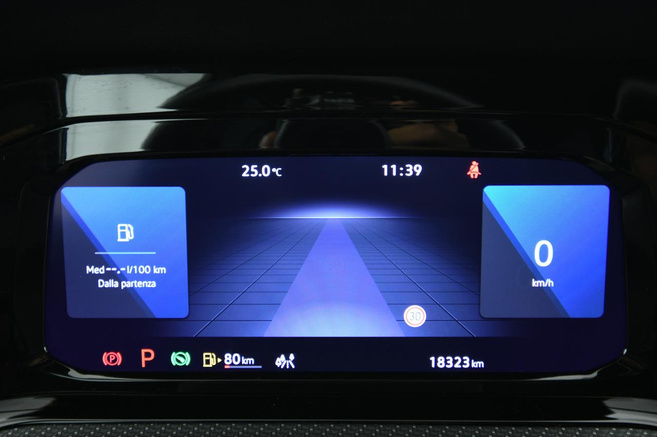 VOLKSWAGEN Golf 1.5 etsi evo R-Line 130cv dsg NEOPATENTATI+ACC+APPLE CARPLAY