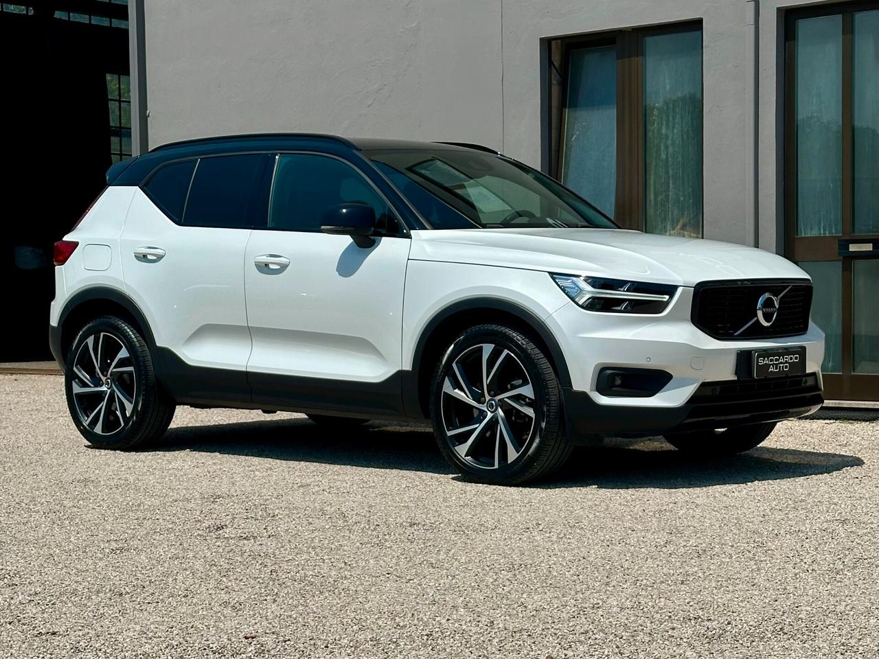 Volvo XC40 2.0 D4 R-Design 190cv AWD | PREZZO PROMO