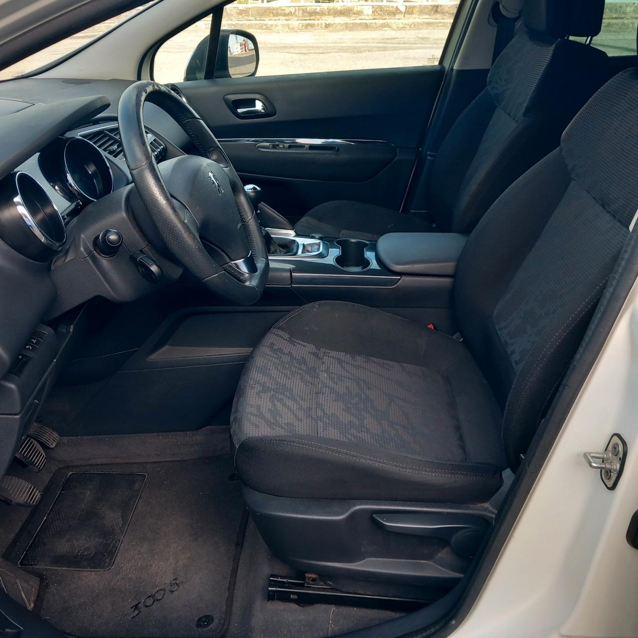 Peugeot 3008 2.0 HDi 110CV Business
