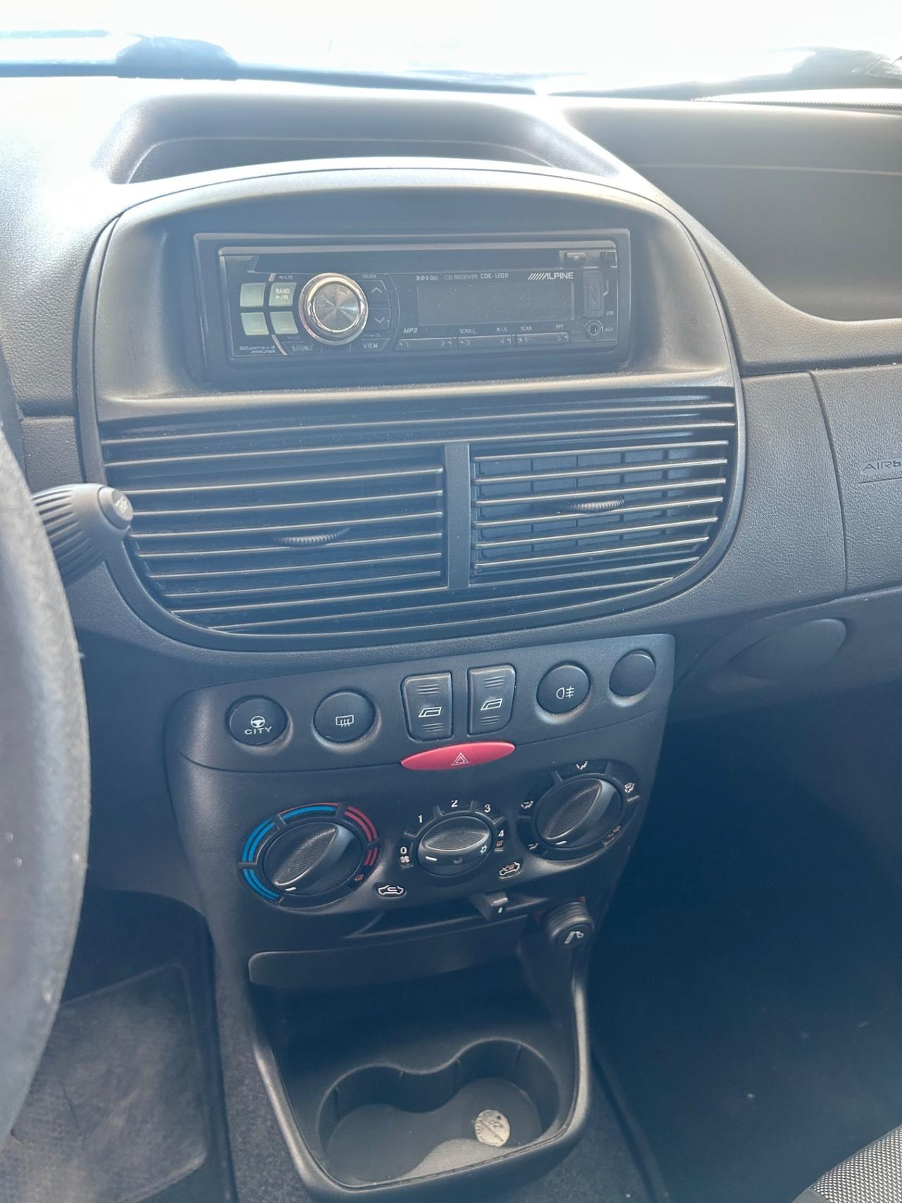 Fiat Punto 1.2 GPL X neopatentati 2009