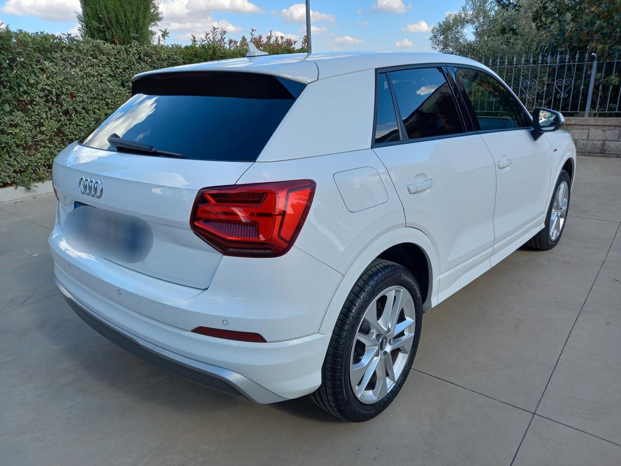 Audi Q2 30 TFSI S tronic line Edition