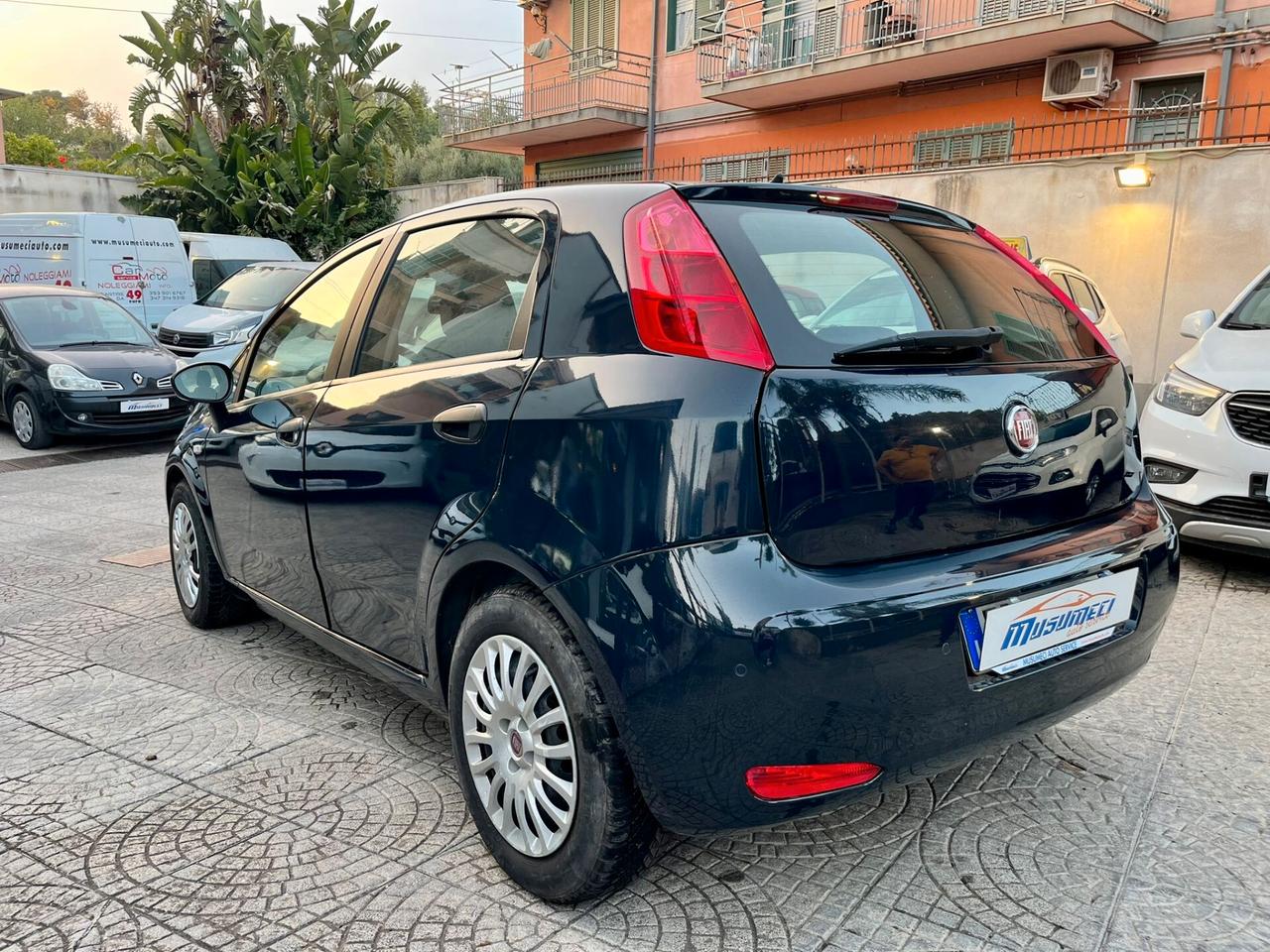 Fiat Punto 1.3 MJT II S&S 95 CV 5 porte Street