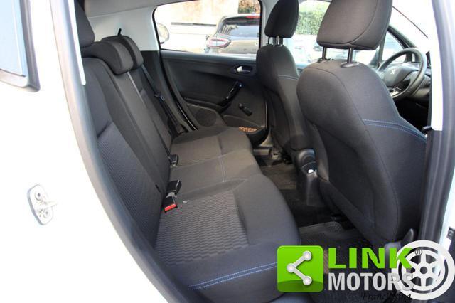 PEUGEOT 208 1° serie PureTech 82 Stop&Start 5 porte Signature