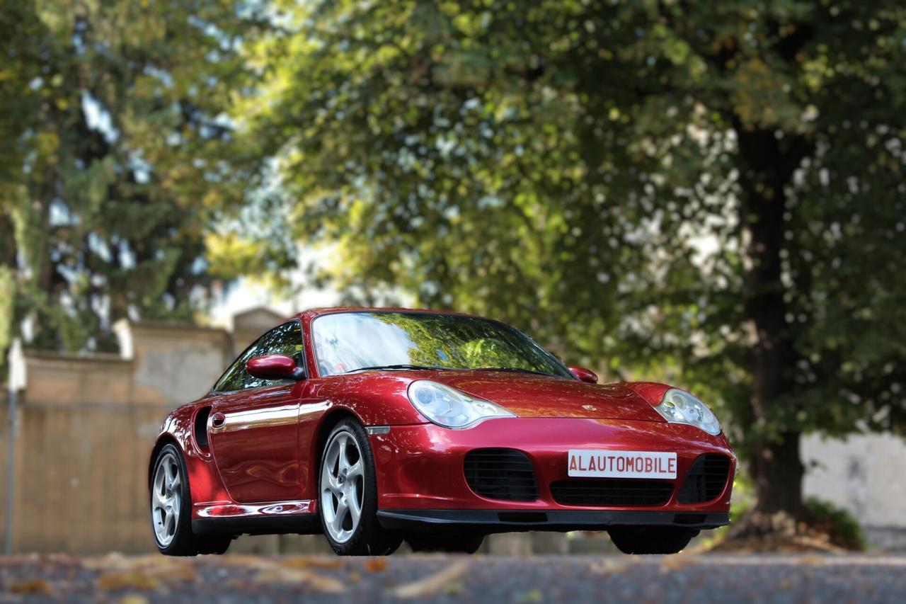 Porsche 911 996 Turbo cat Coupé