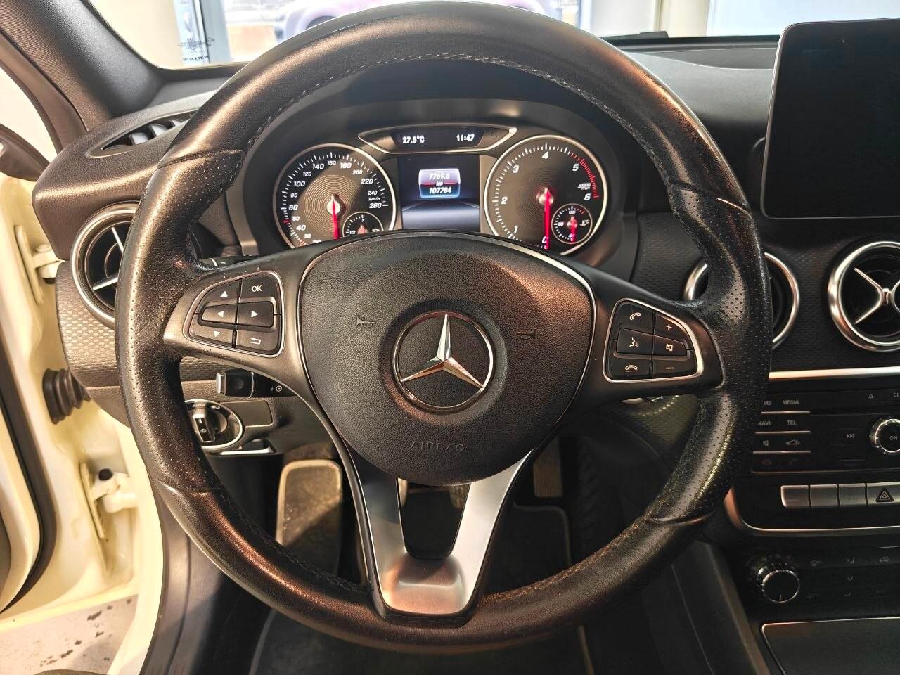 MERCEDES Classe A (W176) A 180 d Premium