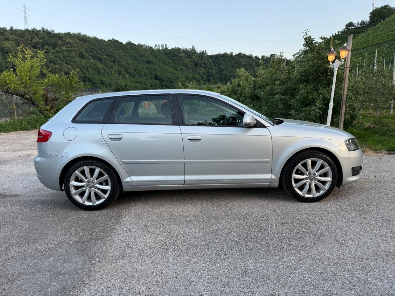 Audi A3 SPB 1.6 TDI 105 CV CR Ambition