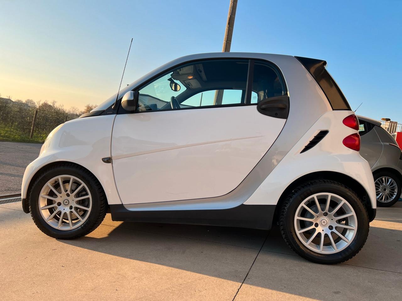 Smart ForTwo 1000 62 kW coupé passion AUTOMATICO - NO NEOPATENTATI