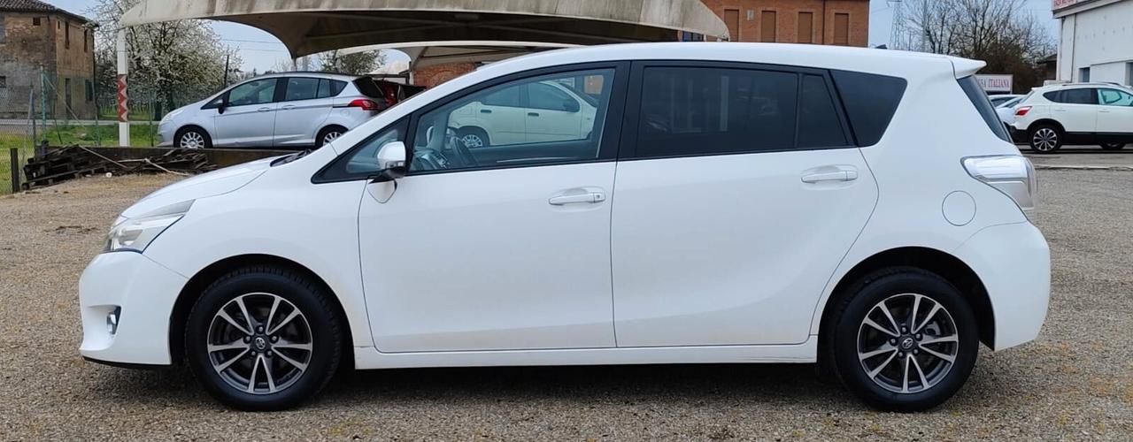 Toyota Verso 1.6 D-4D Style 7 posti
