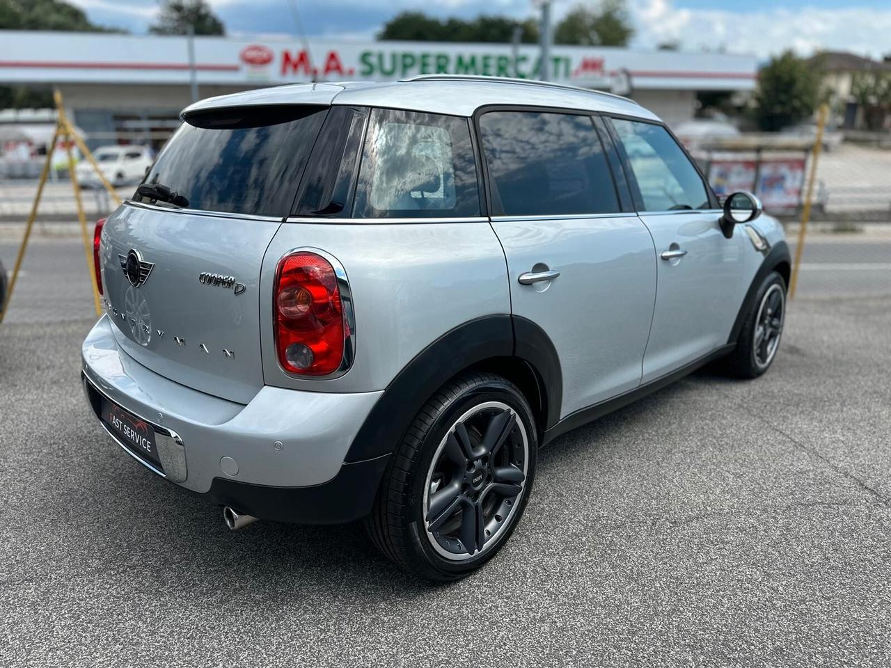 Mini Cooper D Countryman 2.0 Automatica 111cv TETTO PANORAMICO