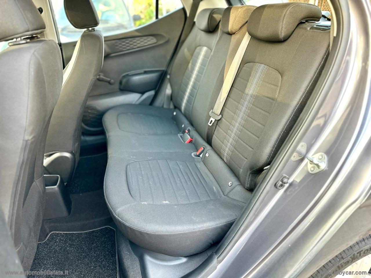 HYUNDAI i10 1.0 MPI Tech 26.000 KM