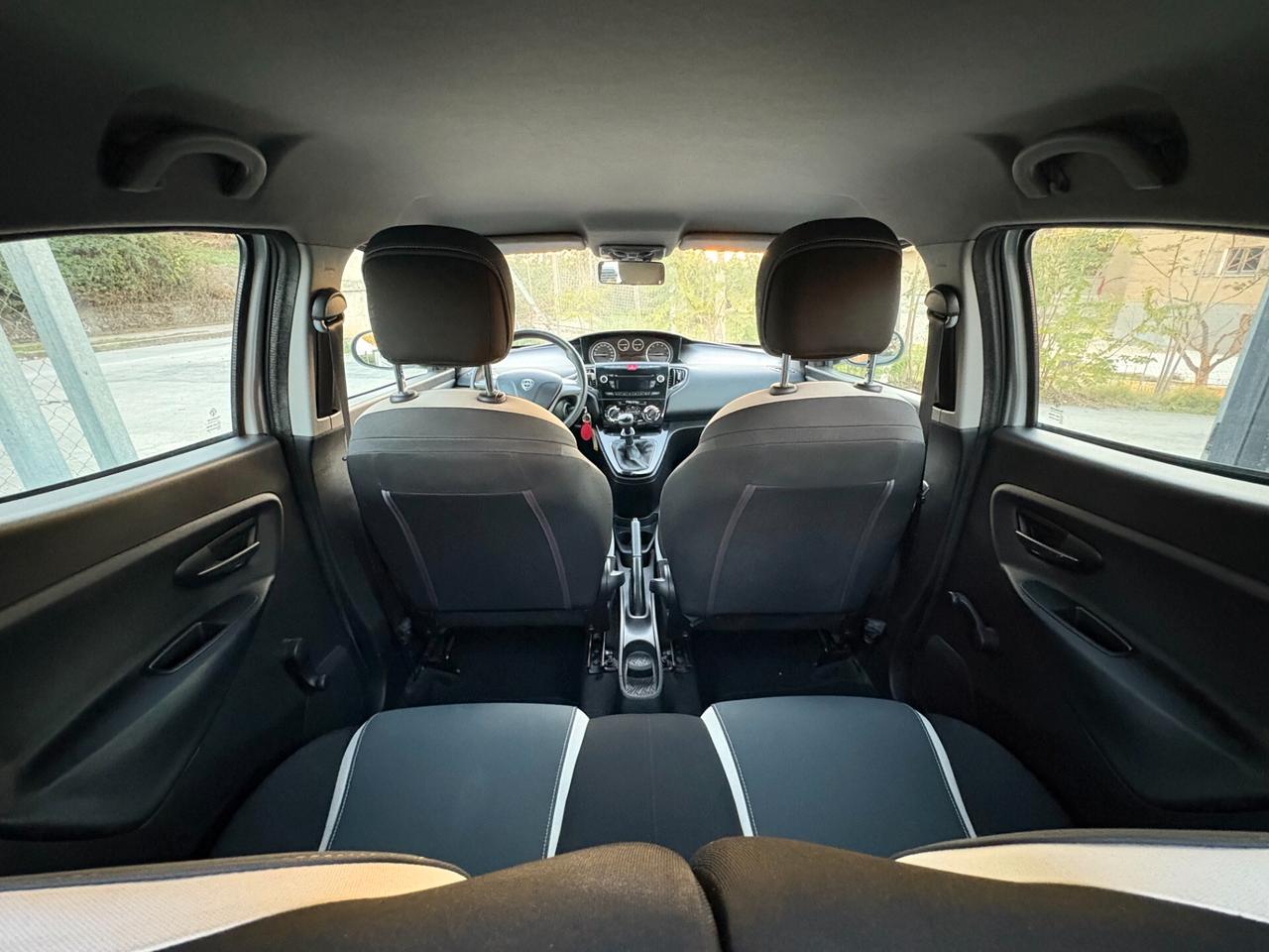 Lancia Ypsilon 1.2 69 CV 5 porte Opening Edition