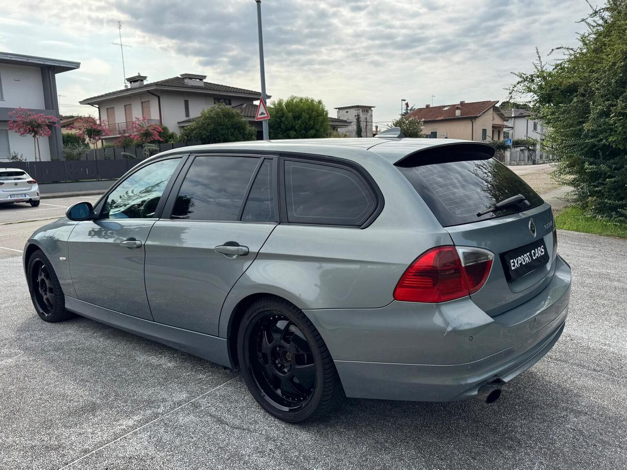 BMW 320d Touring Automatica 163 CV – Cambio e Motore Perfetti