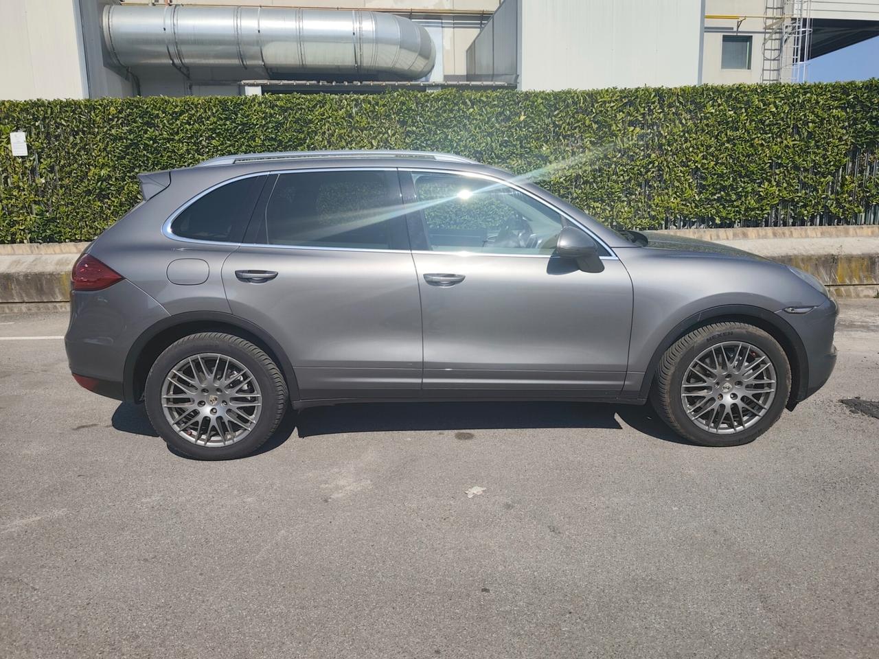 Porsche Cayenne 3.0 Diesel lavori certificati