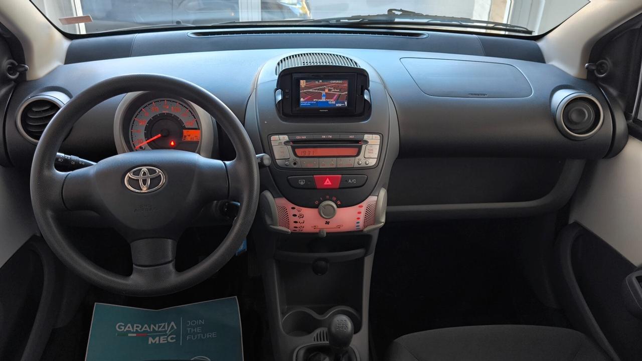 Toyota Aygo 1.0 12V VVT-i 5 porte Sol Connect