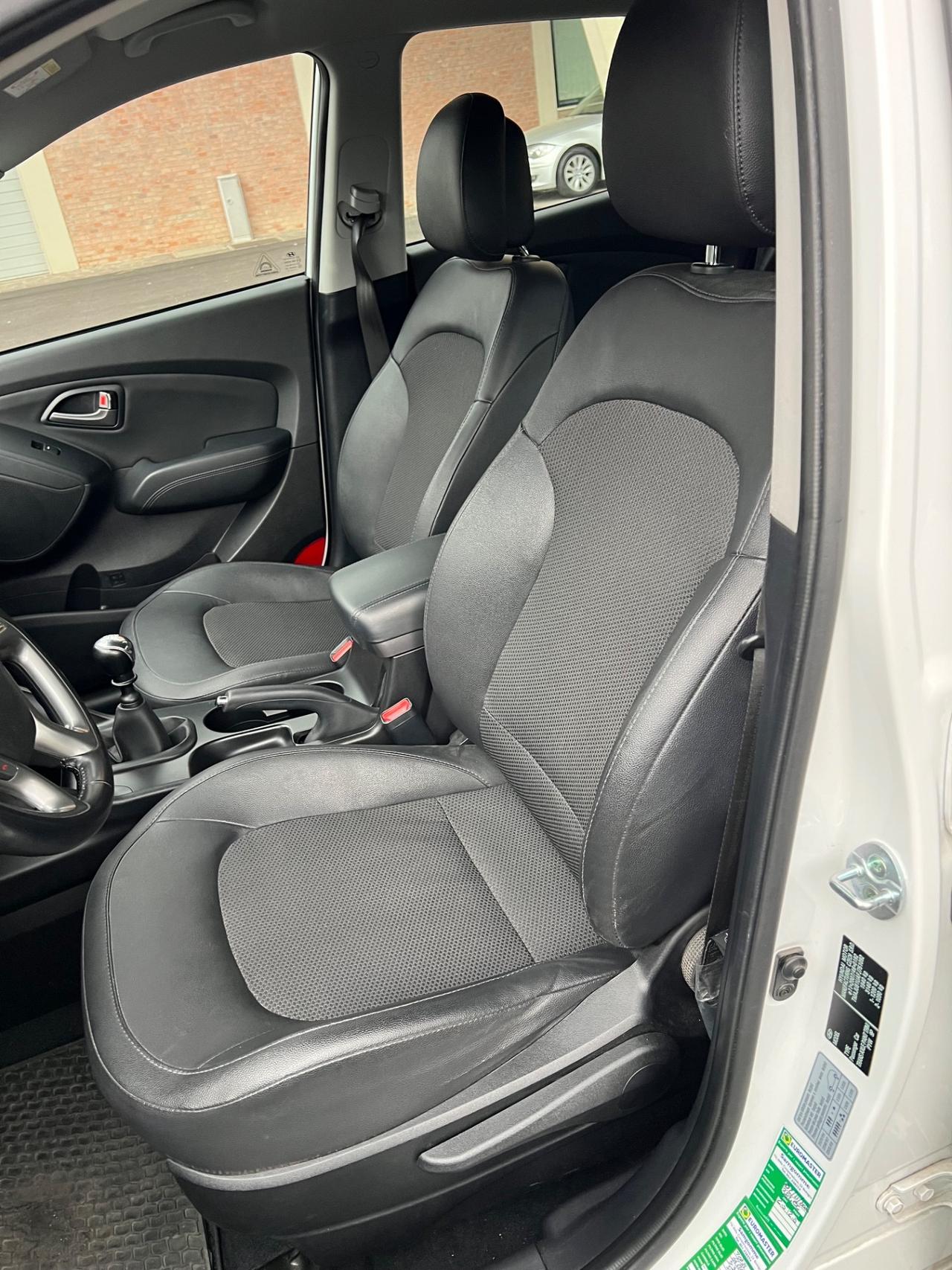 Hyundai iX35 1.7 CRDi 2WD Xpossible