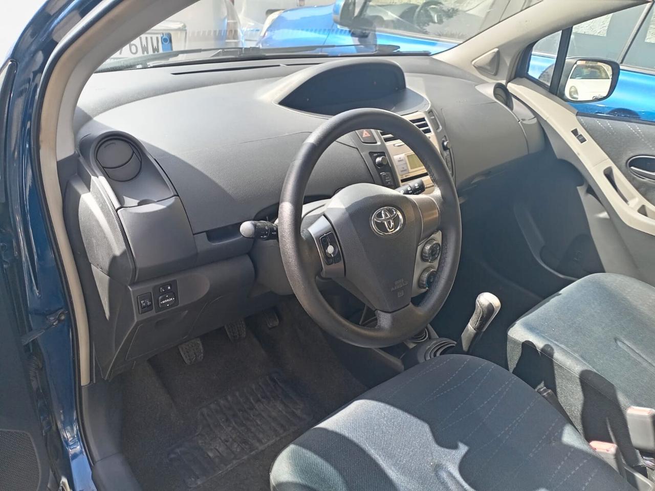 Toyota Yaris 1.3 5 porte