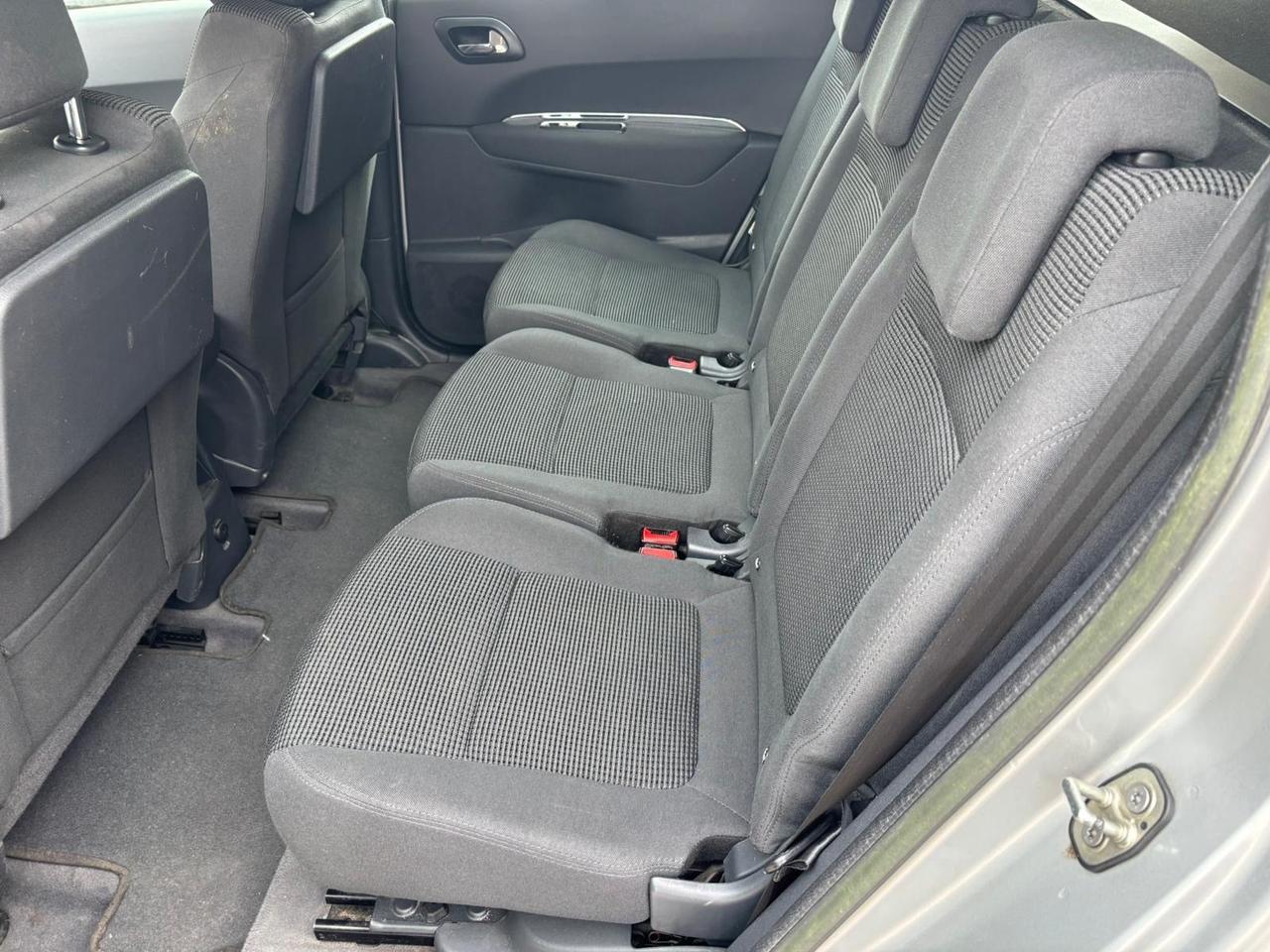 Peugeot 5008 1.6 HDi 112CV Allure