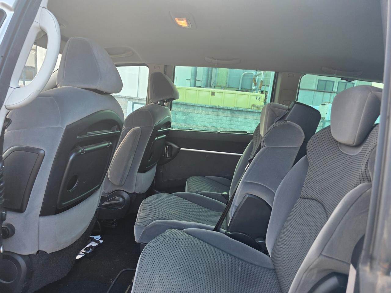 Peugeot 807 2.0 hdi 163cv con Gancio traino