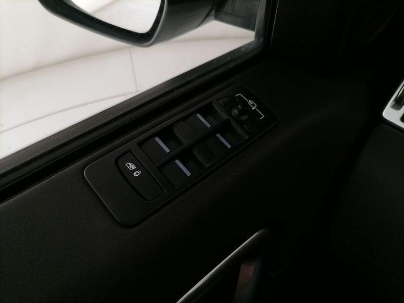 Land Rover Discovery Sport 2.0 TD4 180 CV HSE