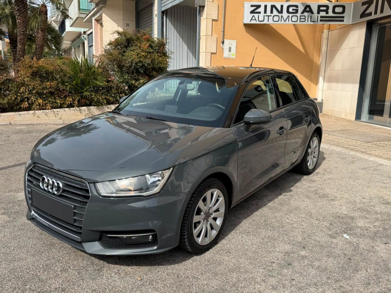 AUDI A1 SPB BI-COLORE 1.4 TDI 90 CV. METAL PLUS PERFETTA