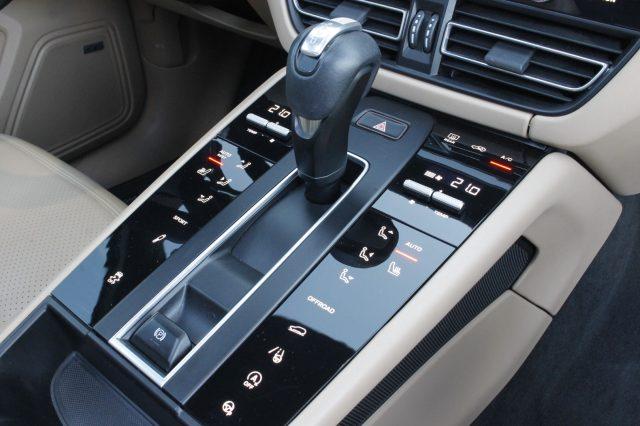 PORSCHE Macan 2.0 TETTO/PELLE 265CV