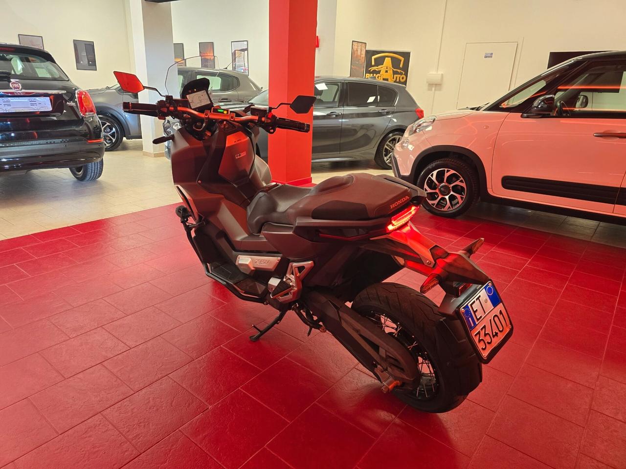 Honda X-ADV 750 x adv
