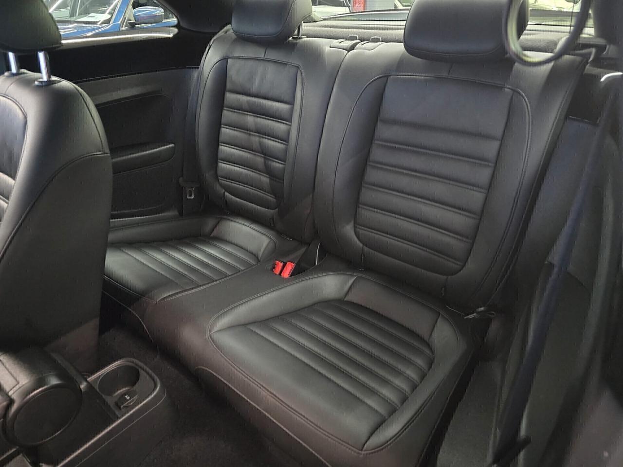 Vw Maggiolino 2.0 TDI DSG 140cv R-Line 2013