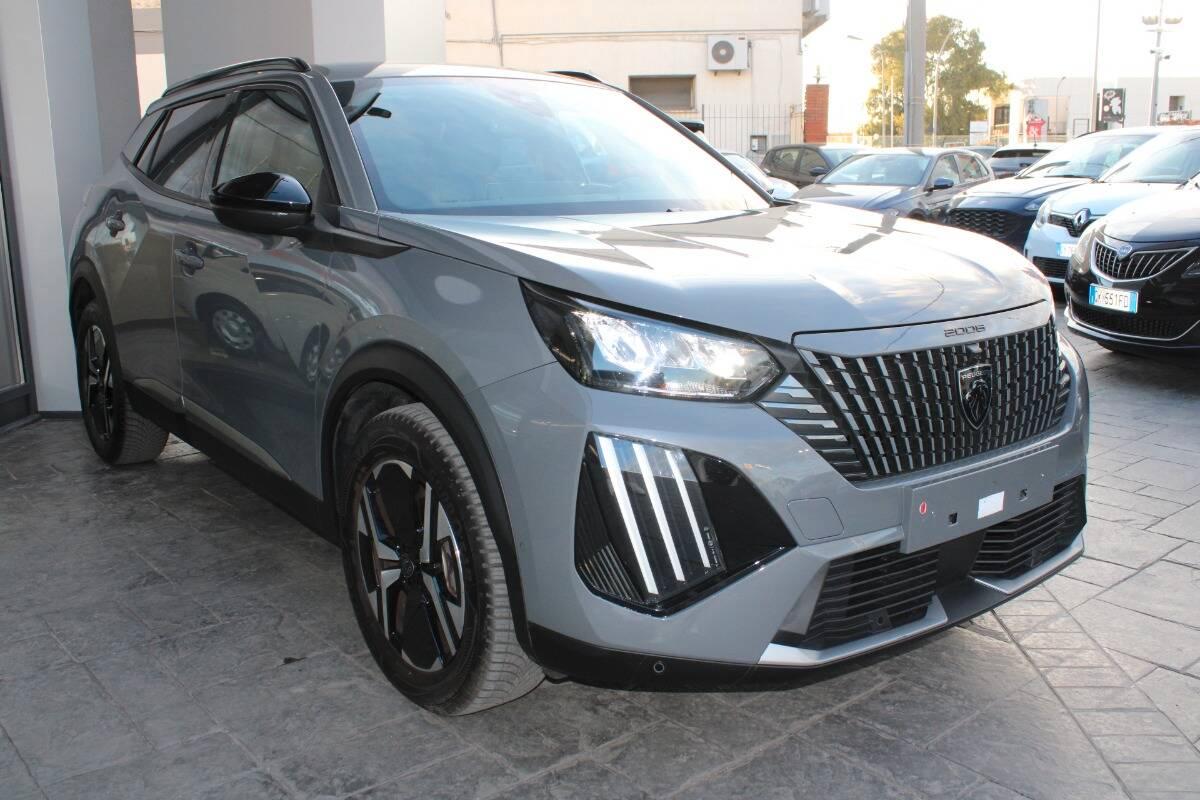 Peugeot 2008 1.2 Allure s&s 130cv eat8 con TELECAMERA A 360°