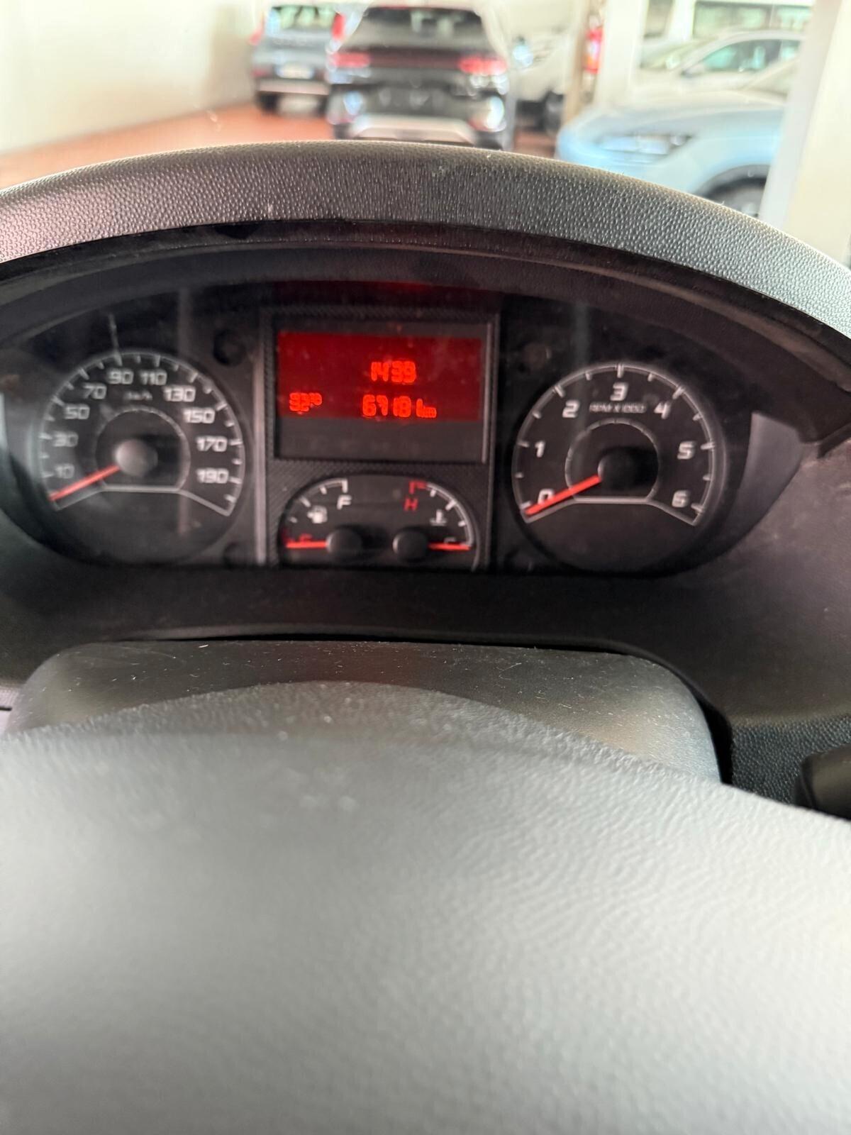Peugeot Boxer 330 2.2 BlueHDi 140 S&S PC-TM Furgone