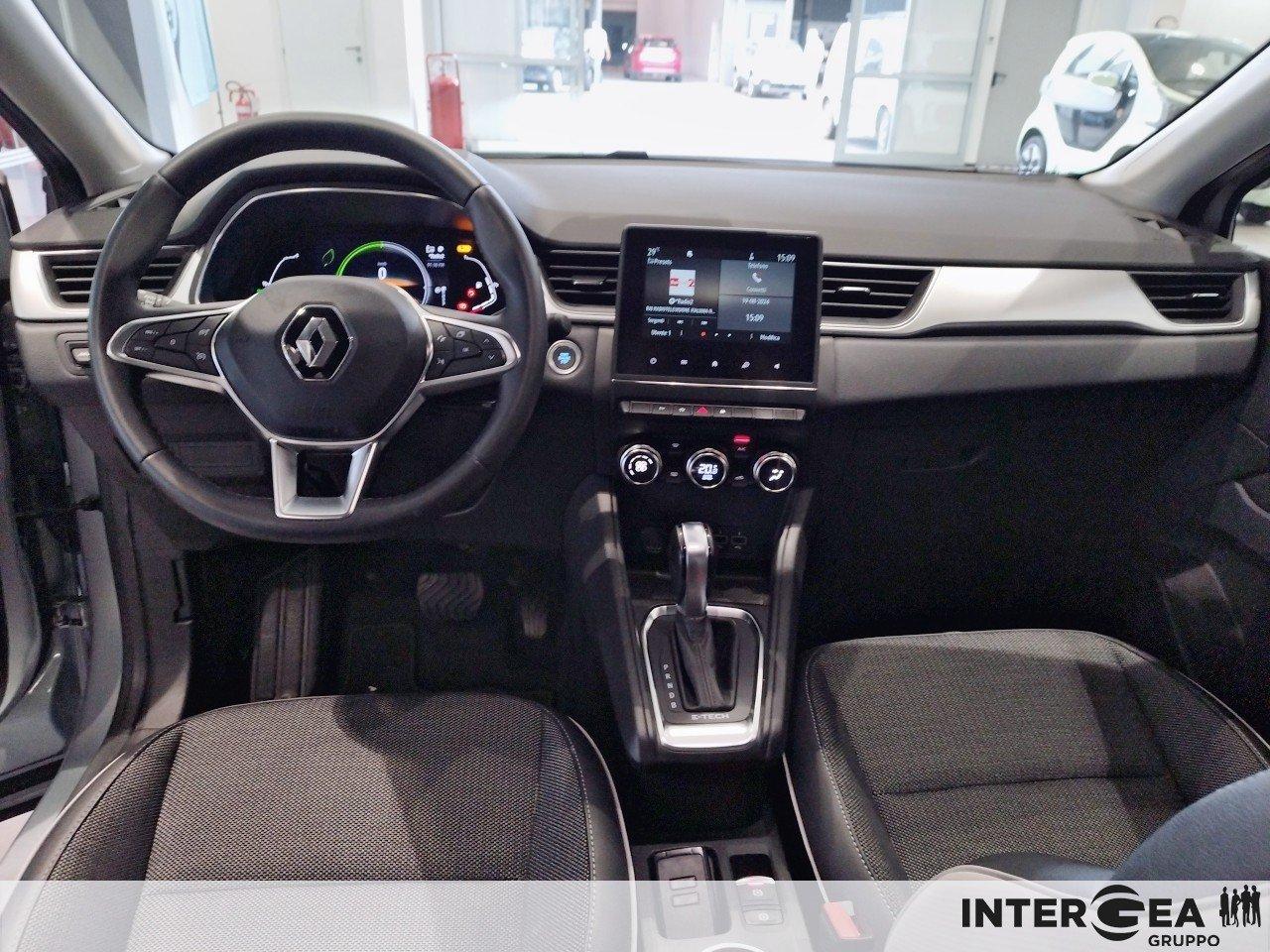 RENAULT Captur 1.6 E-Tech hybrid Intens 145cv auto