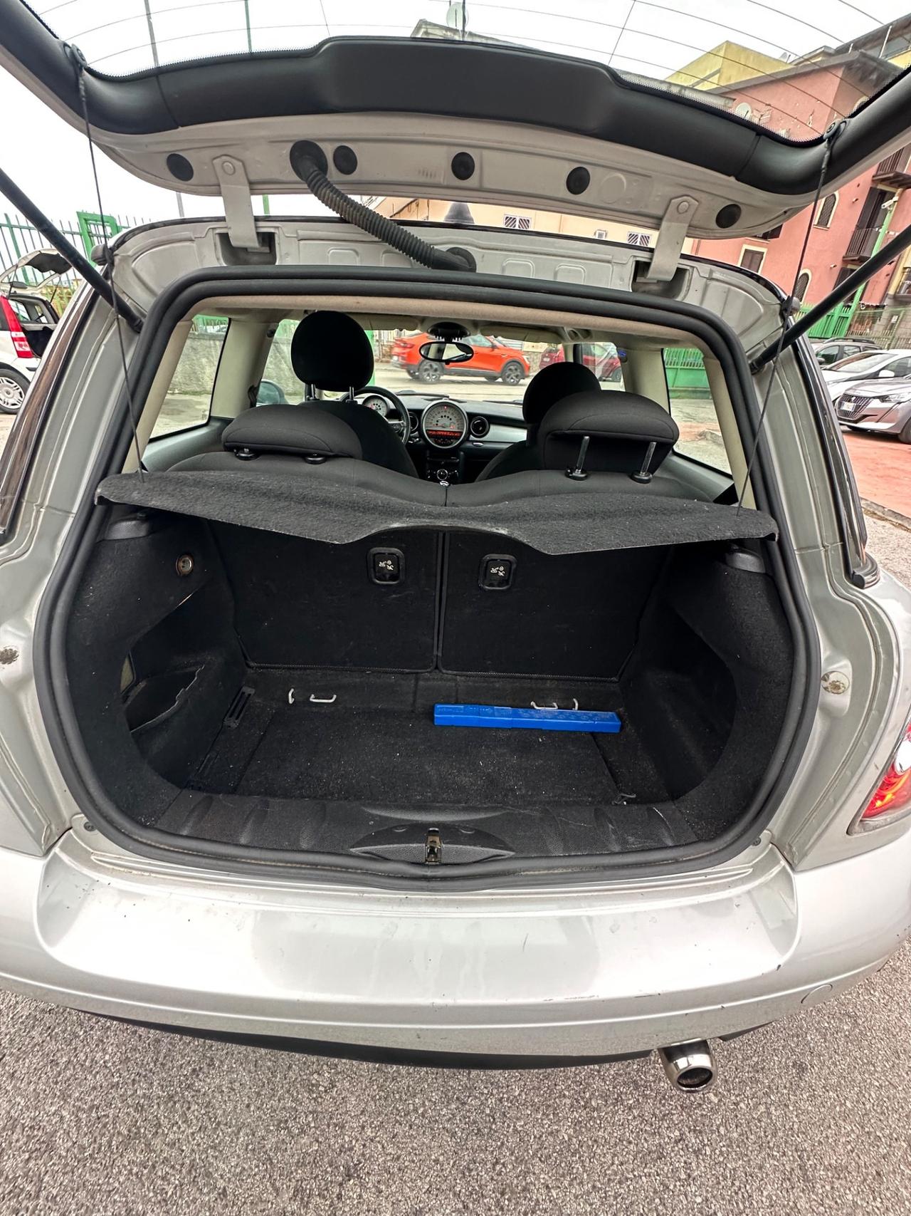 Mini 1.6 16V Cooper D