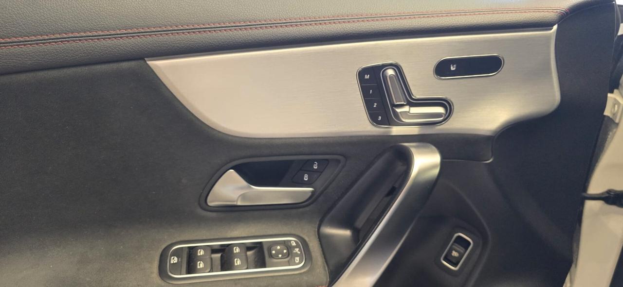 Mercedes - benz CLA 220 AMG 4Matic Automatic Premium