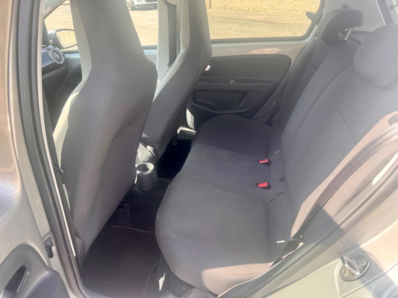 Volkswagen up! 1.0 75 CV 5p. high