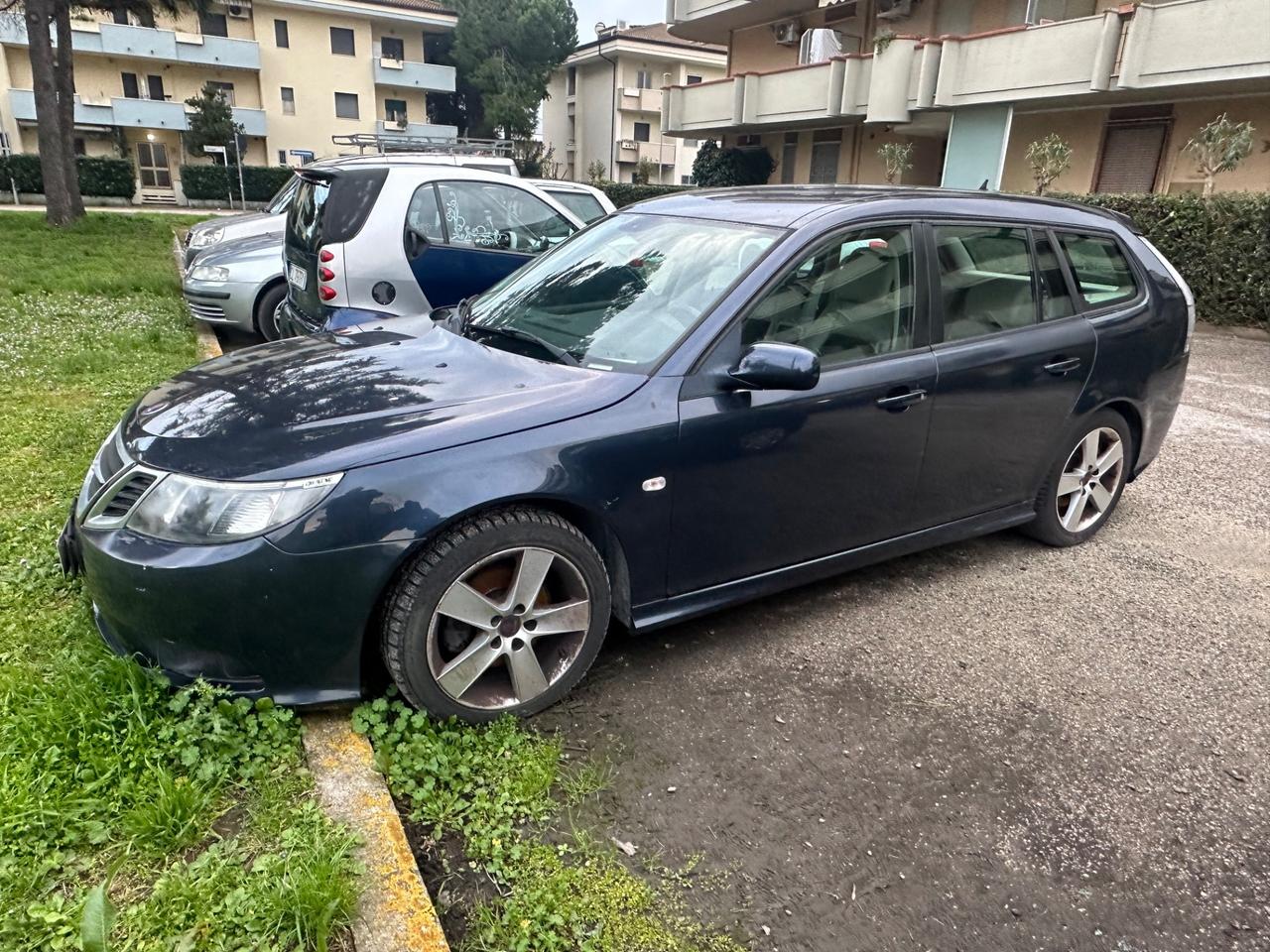 Saab 9-3 SportHatch 1.9 TiD 16V DPF Vector 2008